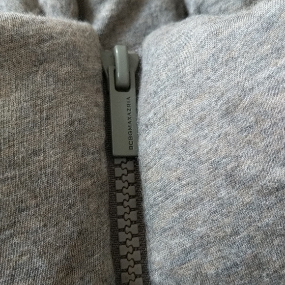 BCBG Grey Melange Hooded Puffer Vest - Picture 4 of 11